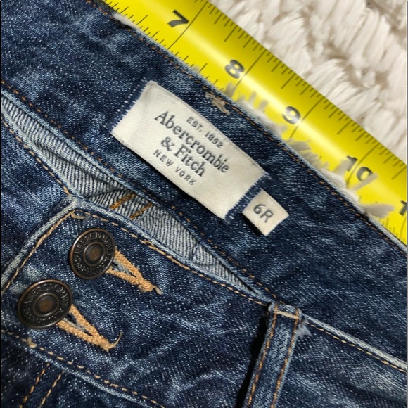 Abercrombie & Fitch factory distressed jeans 6 soo cute! Fit like a glove on you - Picture 7 of 15
